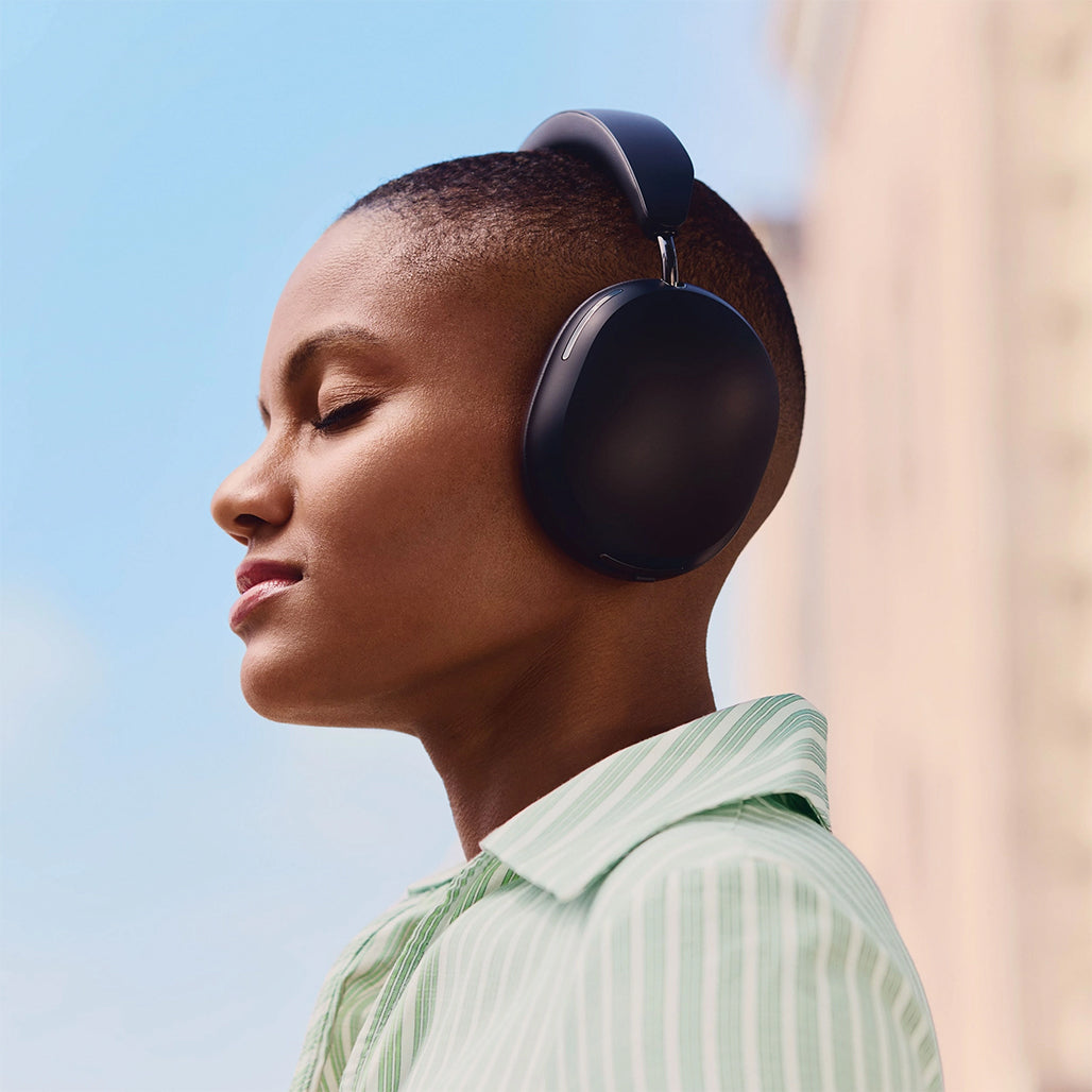 A Photo Of Sonos Ace - Wireless Over-Ear Noise Cancelling Headphones