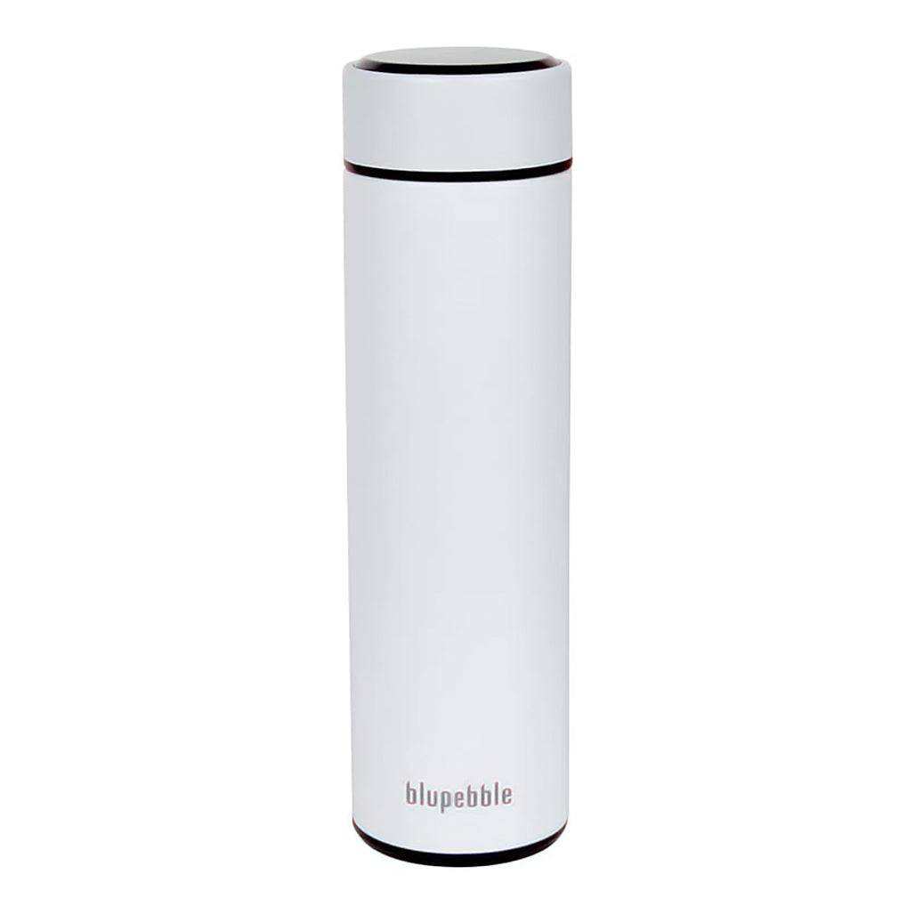 A Photo Of Blupebble Smart Water Bottle with LED Temperature Display - 500mL Vacuum Insulated Stainless Steel Thermo Flask