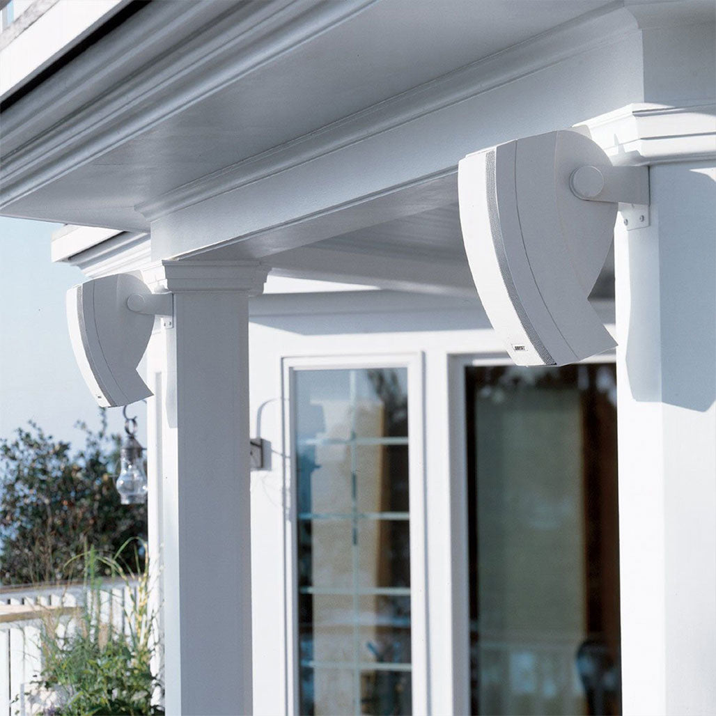 A Photo Of Bose 251 Wall Mount Outdoor Speakers - Weatherproof White Stereo Speakers with Articulated Array® Design