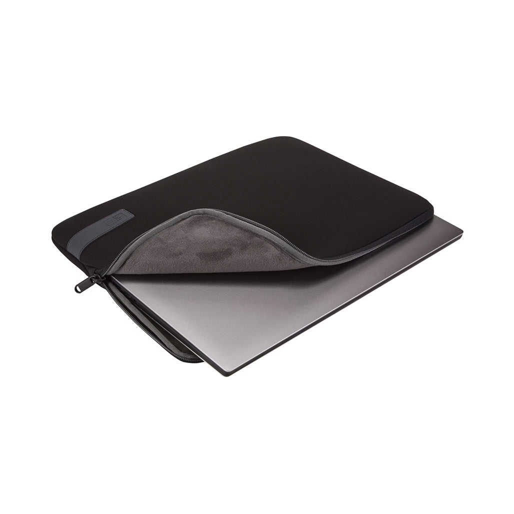 A Photo Of Case Logic Reflect Laptop Sleeve - Slim, Protective Memory Foam Sleeve for Laptops