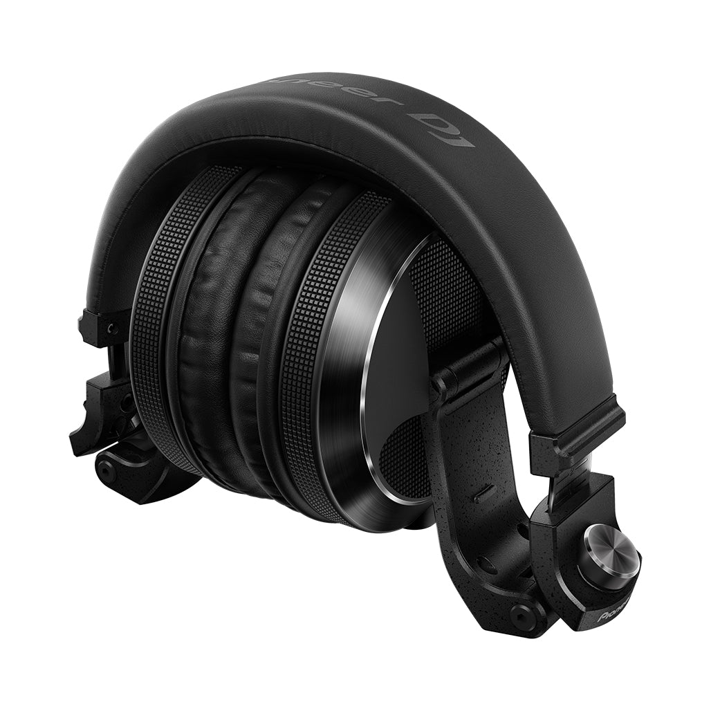 A Photo Of Pioneer HDJ-X7 - Over Ear DJ Headphones