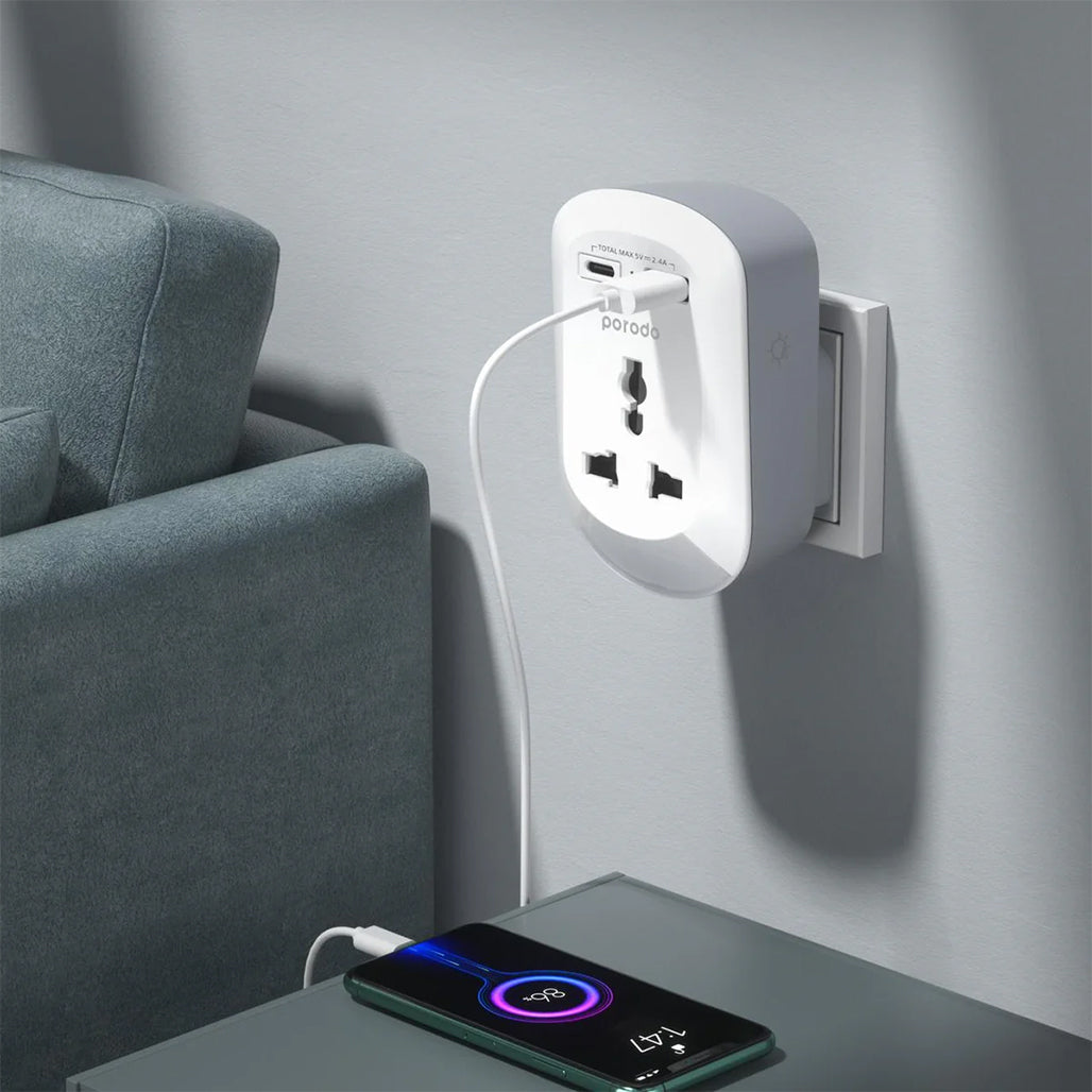 A Photo Of Porodo 3in1 Multi-type Socket - AC USB-A Type C EU - White