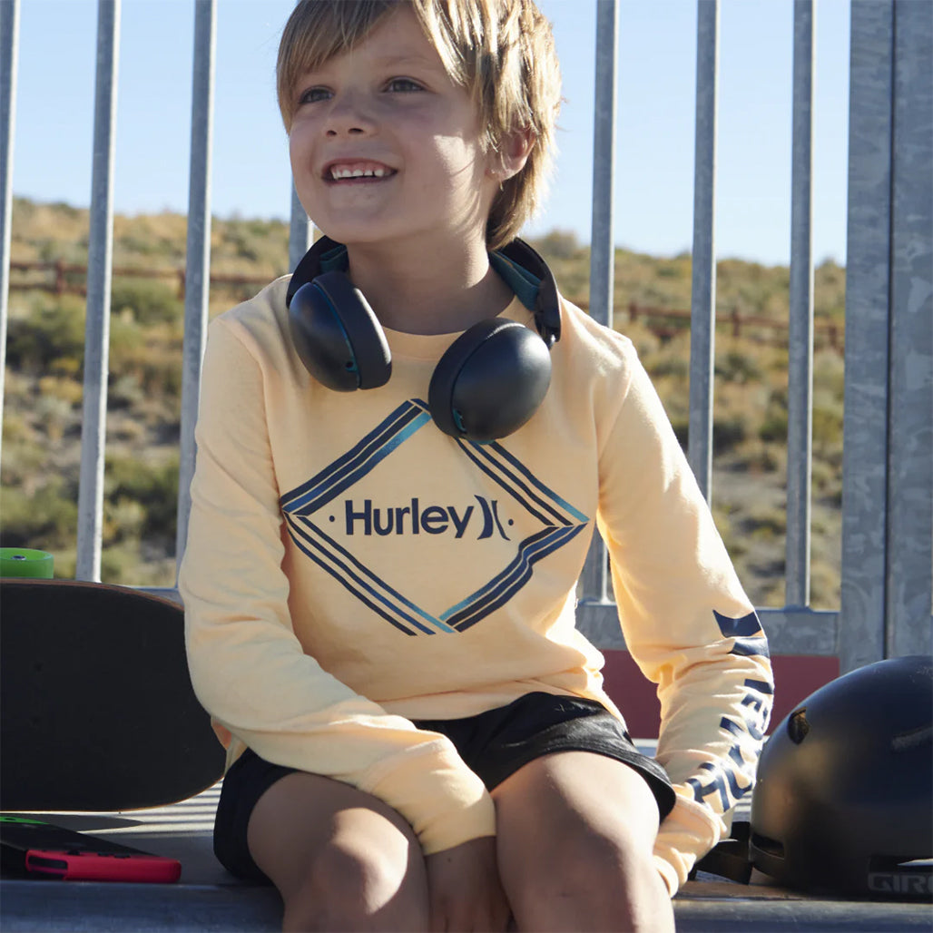 A Photo Of Skullcandy Grom Wireless Kids Headphones - Long Battery Life, Volume Limiting, and Modern Design | ‎S6KBW-R740