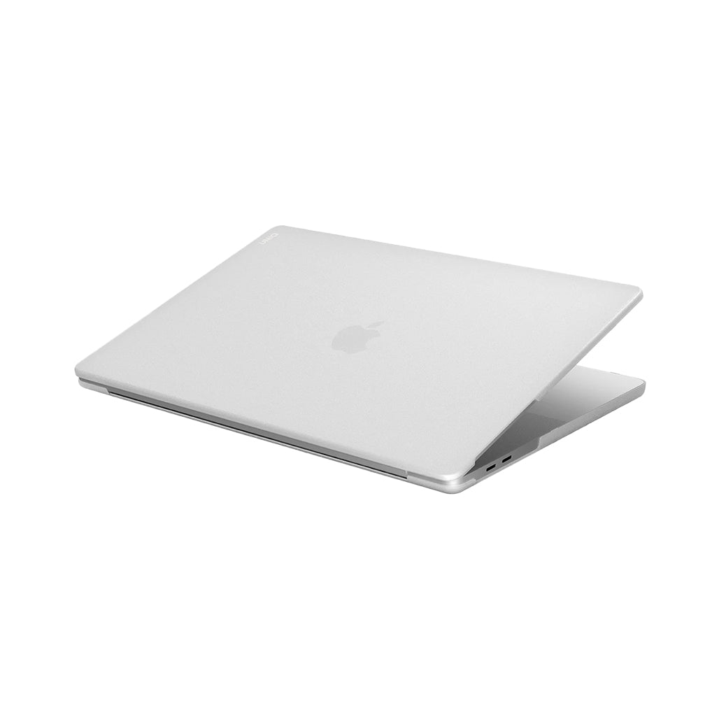 A Photo Of Uniq Claro MacBook Pro 13