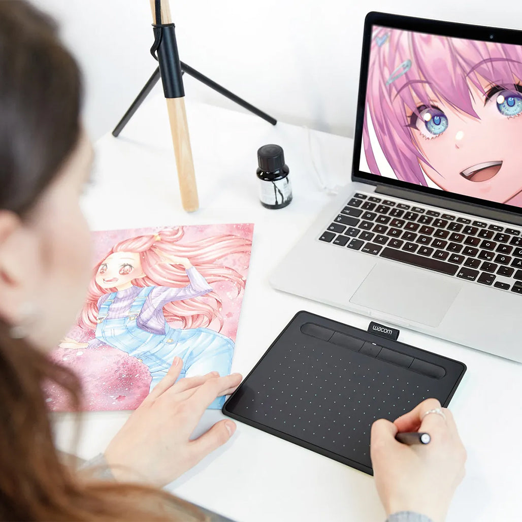 A Photo Of Wacom Intuos Manga Edition - Bluetooth Pen Tablet with Clip Studio Paint Pro & 30+ Free Manga Tutorials